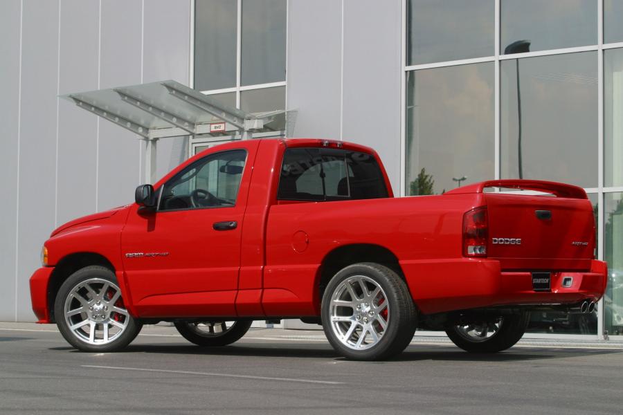  Dodge Ram SRT10 by Startech 2005 года  (фото 6 из 10)